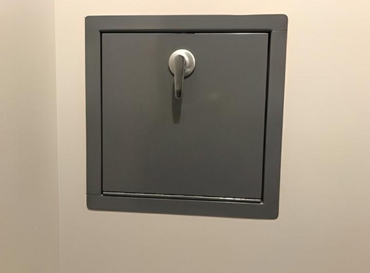 Porte de chargement Laval